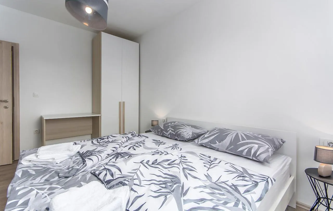 Apartments Katja Marčana